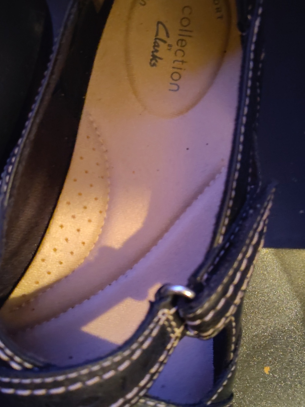Clarks Black Women's Mary Jane Style Comfort Flats - Picture 3 of 3